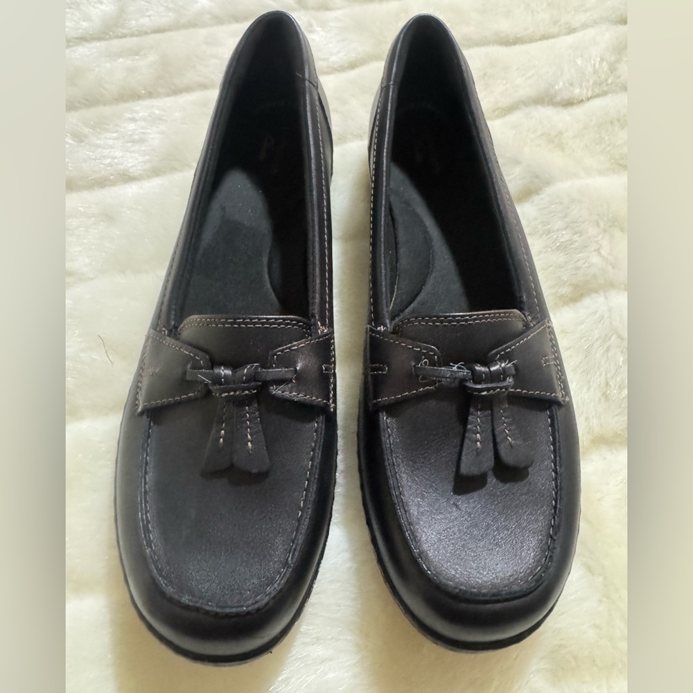 Like New Clarks Ashland Bubble‎ Black Leather Loafers 9.5W Wide